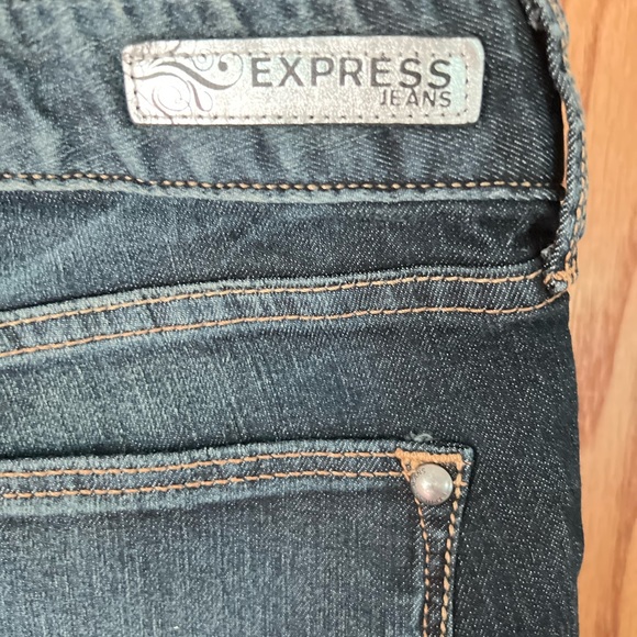 Express Jeans - Picture 3 of 5